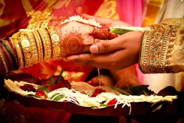 लव टेस्‍ट के जरिये आप जान सकते हैं अपनी शादी का भविष्‍य